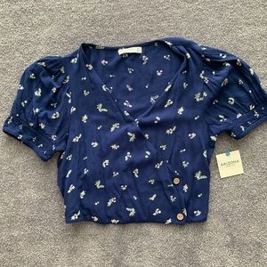 NWT JCPenney Arizona Jean Co size S Floral Shirt